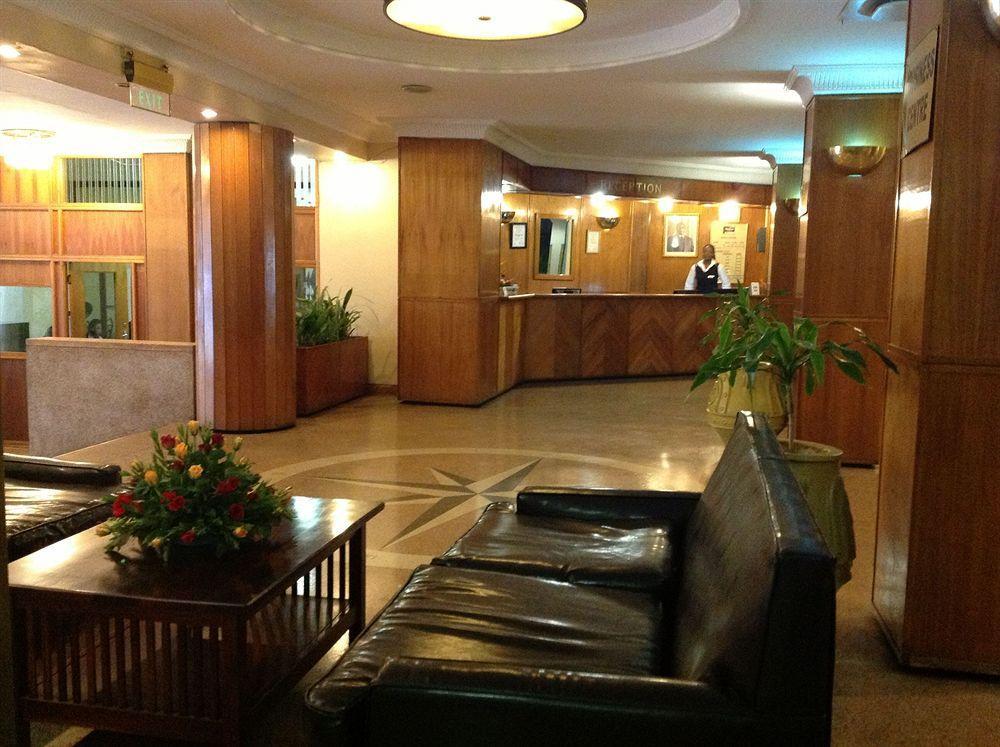 New Ambassador Hotel Harare Exteriér fotografie