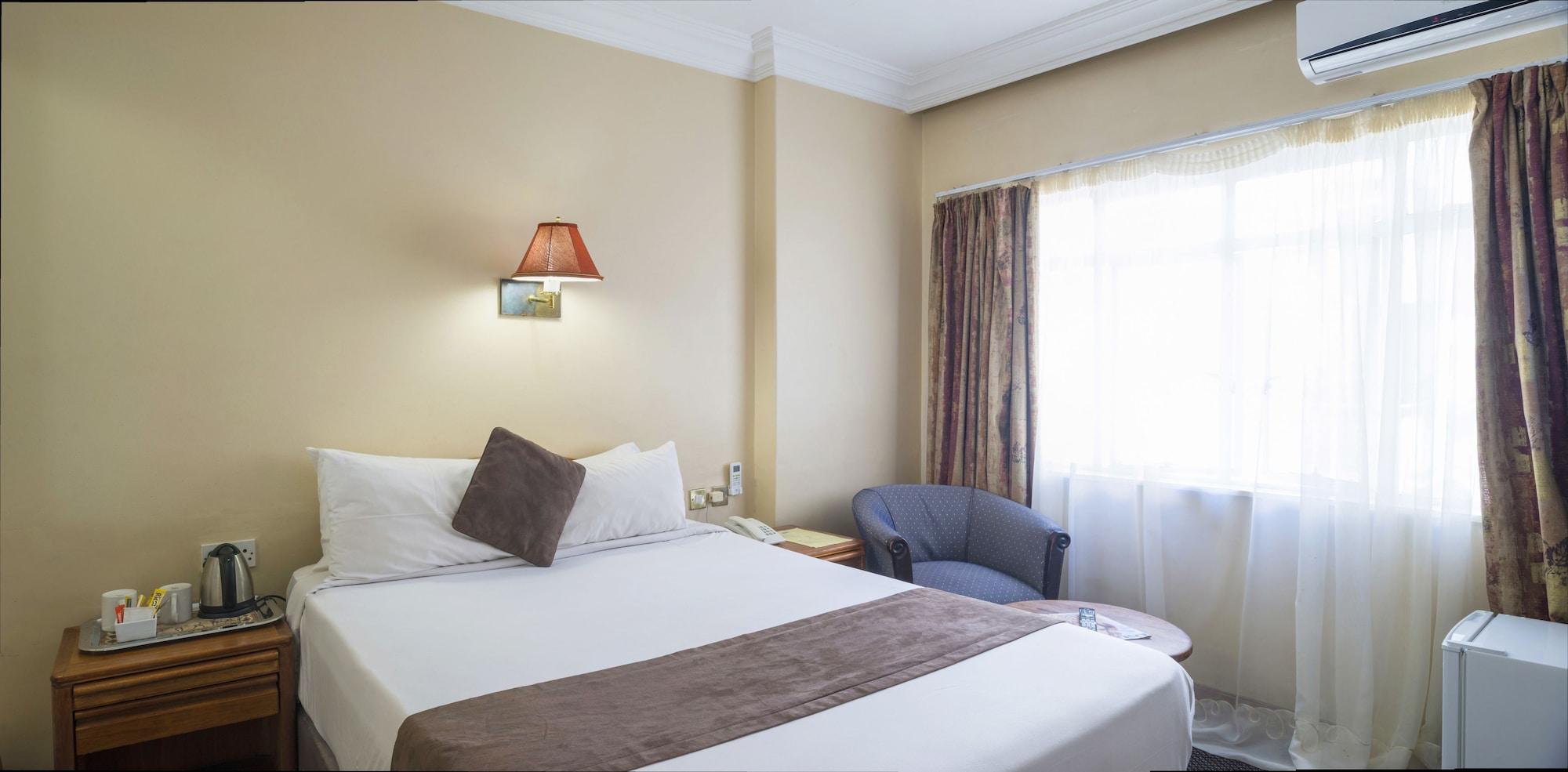New Ambassador Hotel Harare Exteriér fotografie