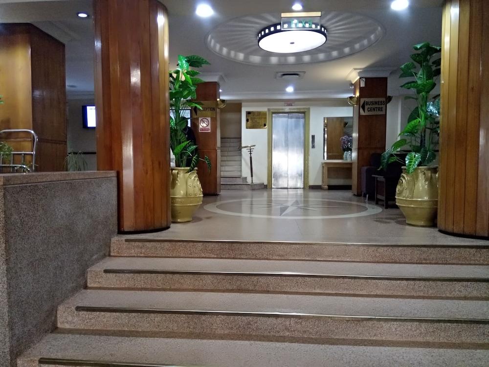 New Ambassador Hotel Harare Exteriér fotografie
