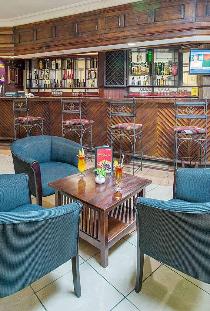 New Ambassador Hotel Harare Restaurace fotografie