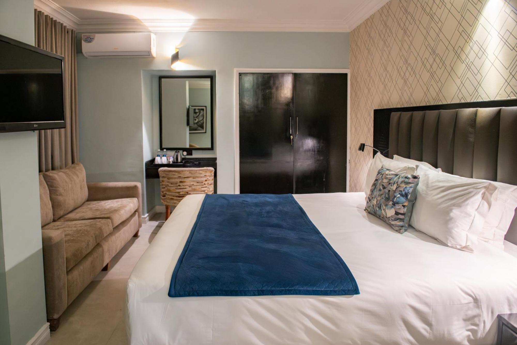 New Ambassador Hotel Harare Exteriér fotografie