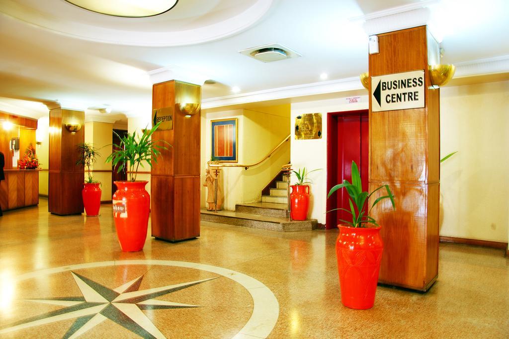 New Ambassador Hotel Harare Exteriér fotografie
