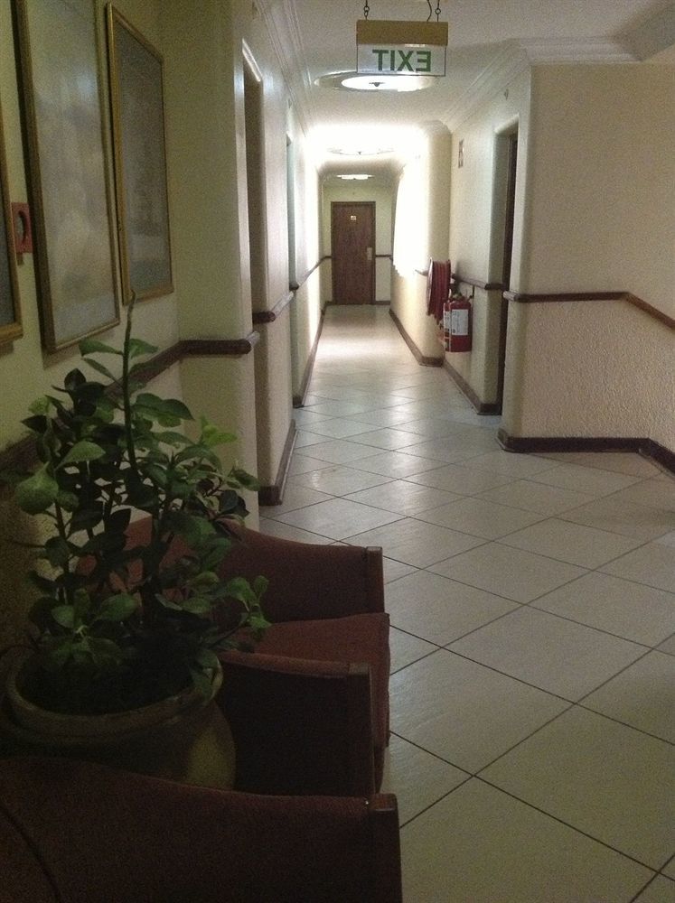 New Ambassador Hotel Harare Exteriér fotografie